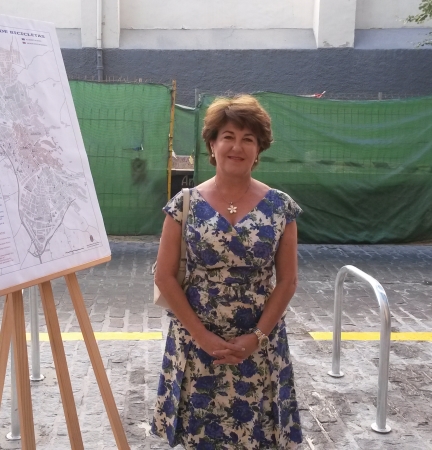 ©Ayto.Granada: EL AYUNTAMIENTO INSTALA EN AGOSTO 120 NUEVAS PLAZAS DE APARCAMIENTOS DE BICICLETAS ©Ayto.Granada: EL AYUNTAMIENTO INSTALA EN AGOSTO 120 NUEVAS PLAZAS DE APARCAMIENTOS DE BICICLETAS